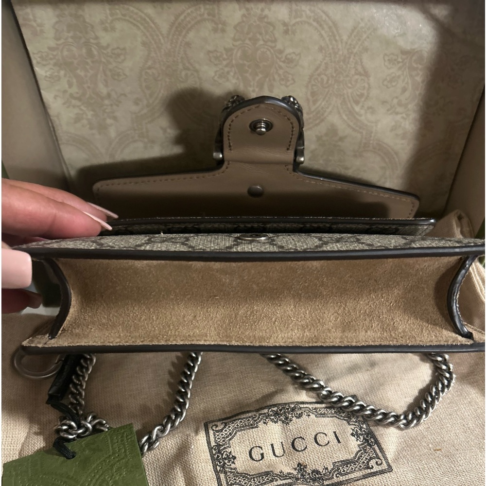 Gucci Mini Bag. Never worn, original box and cover bag. Great Gift - Picture 1 of 8